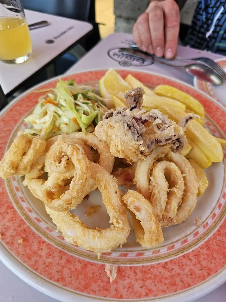 Tomas Hazuka_Bar Churreria Felix_Aldea de San Nicolás La_review