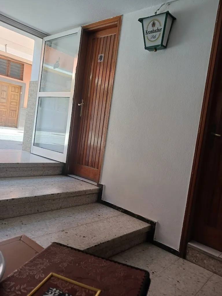 juan manuel caballero gonzalez_Restaurante Chino Hong kong Las Cuevas_Aldea de San Nicolás La_review