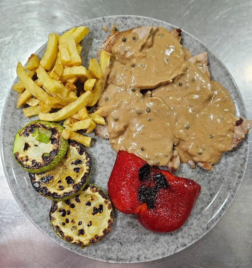 ORIGINAL COUSINS RESTAURANTE_Aldea de San Nicolás La_slider_image_2