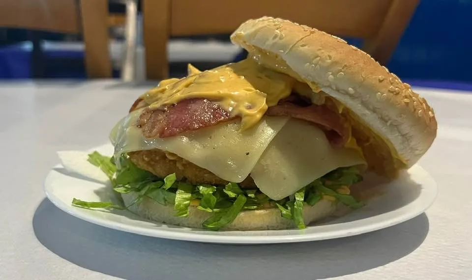 Menu_American Burguer L'Aldea_Aldea de San Nicolás La_immagine_3