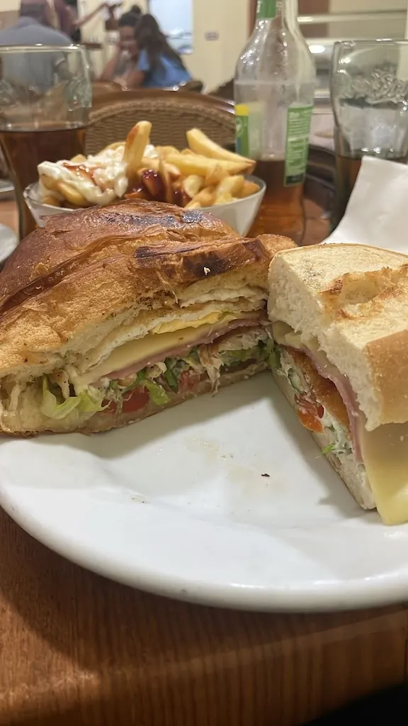 Sara Montesinos_Bar restaurante Piscolabis La Veguetilla_Agüimes_recensione