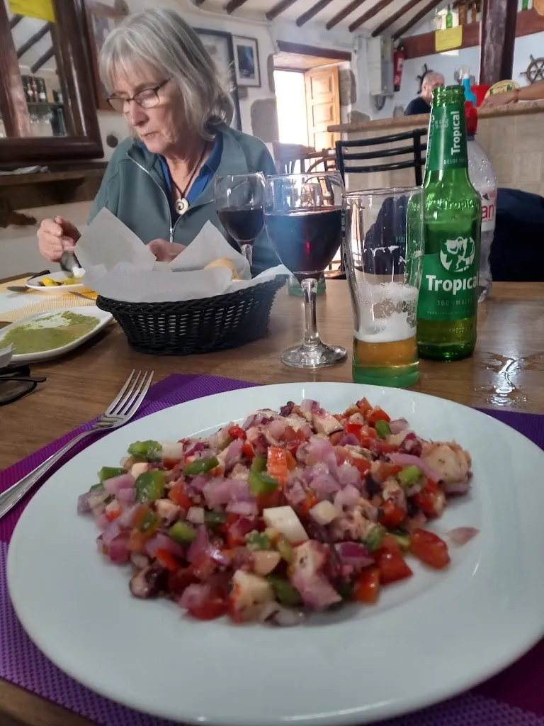 Andy Clark_Bar Las Cuevas_Agüimes_review