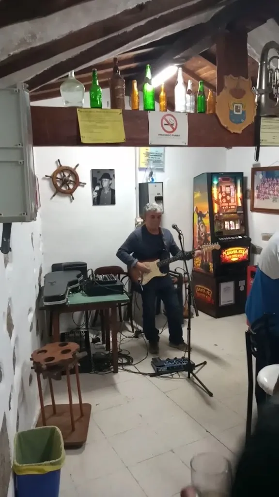 Bar Las Cuevas_Agüimes_slider_image_2