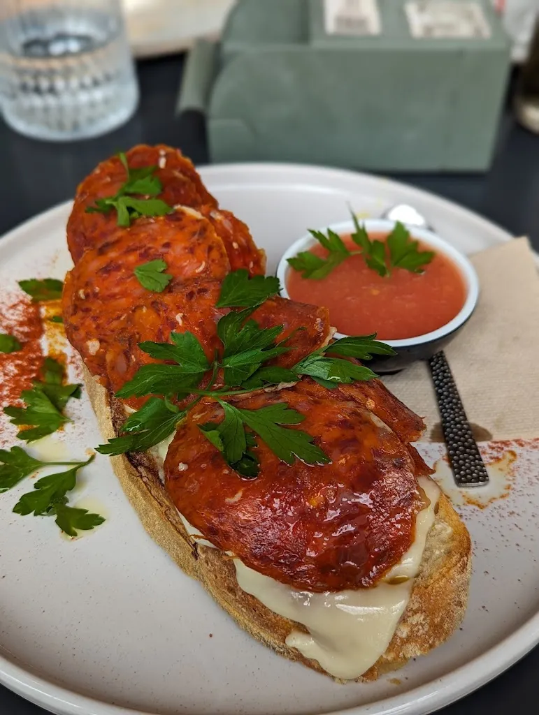 Eston Stone_Hondo Cafe_Agaete_review