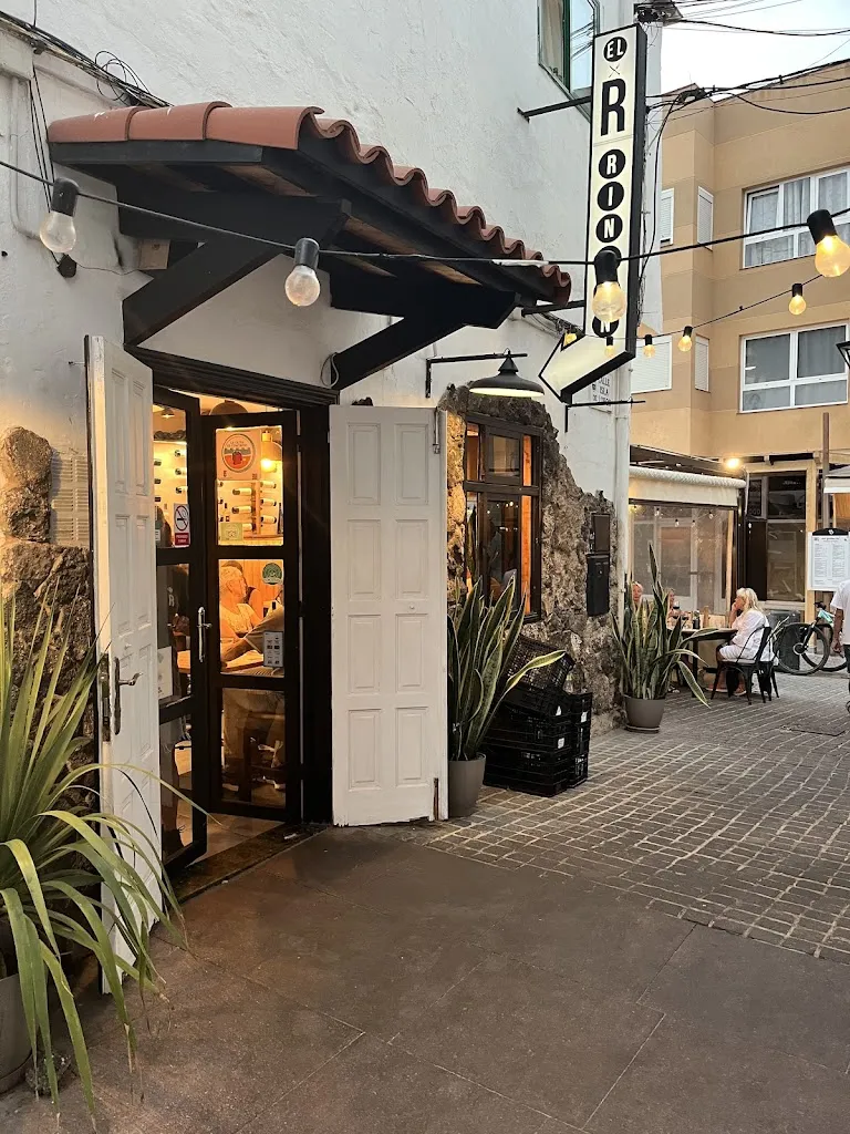 El Rincón - Restobar Argentino restaurant in Corralejo