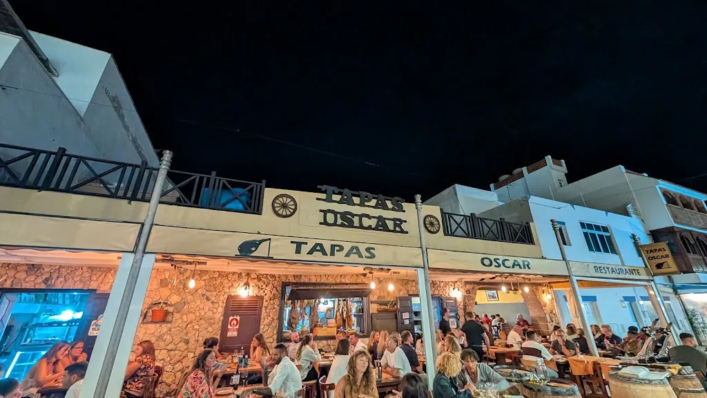 Stephen Hammersley_Casa Manolo_Corralejo_review