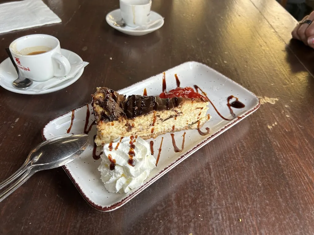 Dick Tump _Avenida Restaurante_Corralejo_review