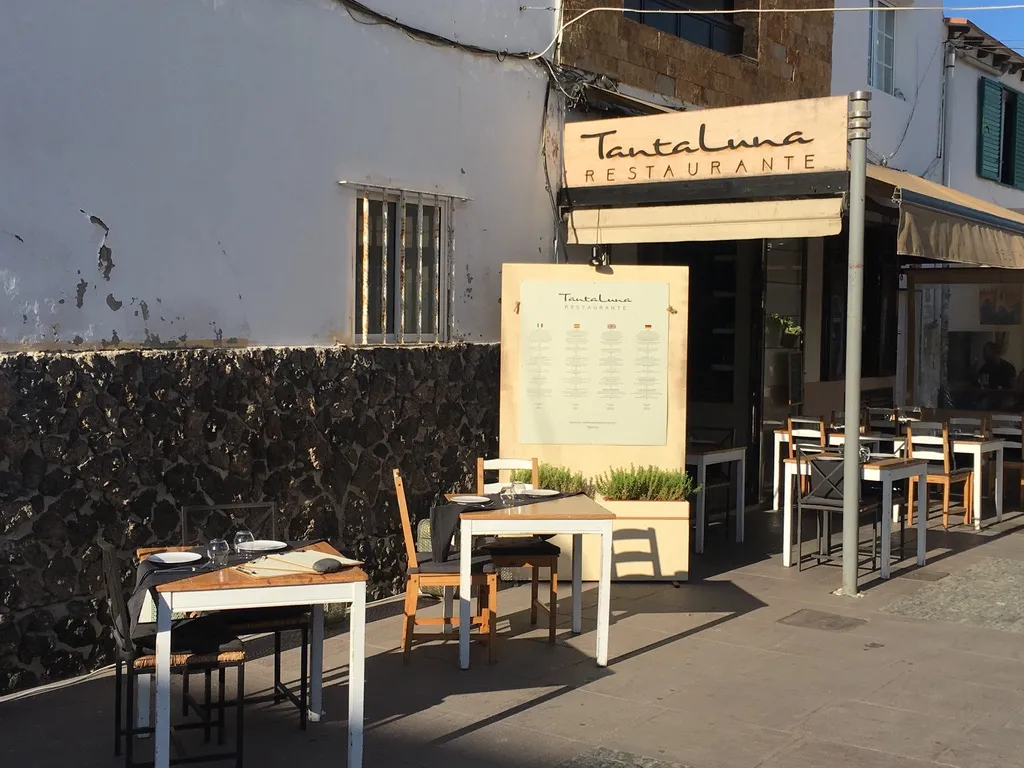 TantaLuna restaurant in Corralejo