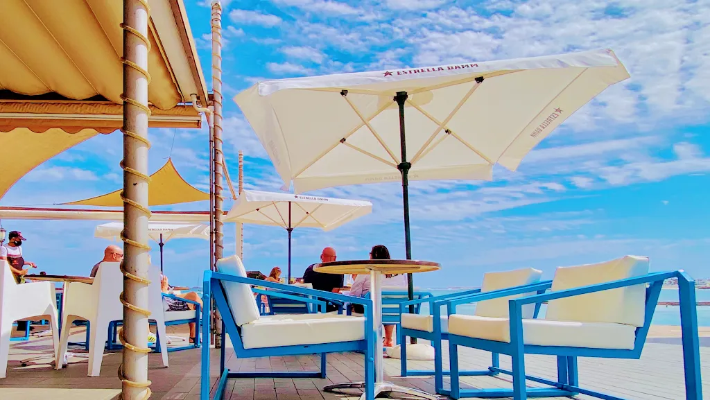 Restaurante Cantante Café restaurant in Corralejo