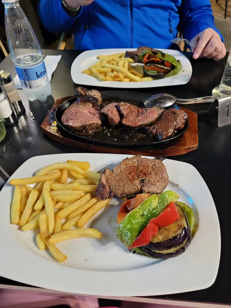 Menu_Restaurante La Placita Corralejo_Corralejo_image_7