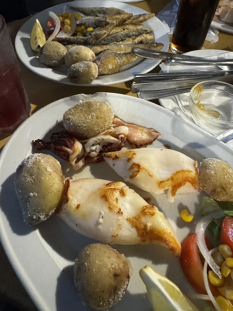 Julia Przybylski_Los Compadres_Corralejo_review