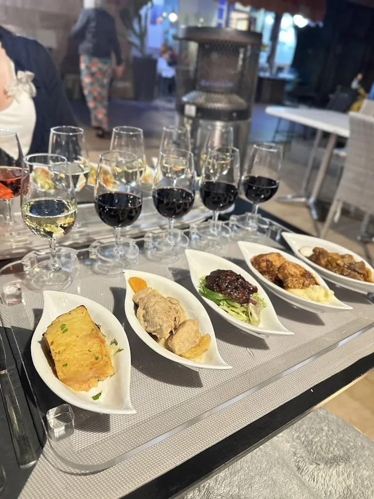 Ellen Co_Land of Freedom restaurante y tapas bar_Corralejo_review