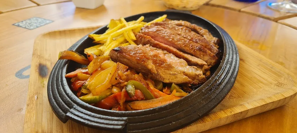 Menu_Emblemática Rooftop_Arucas_image_3