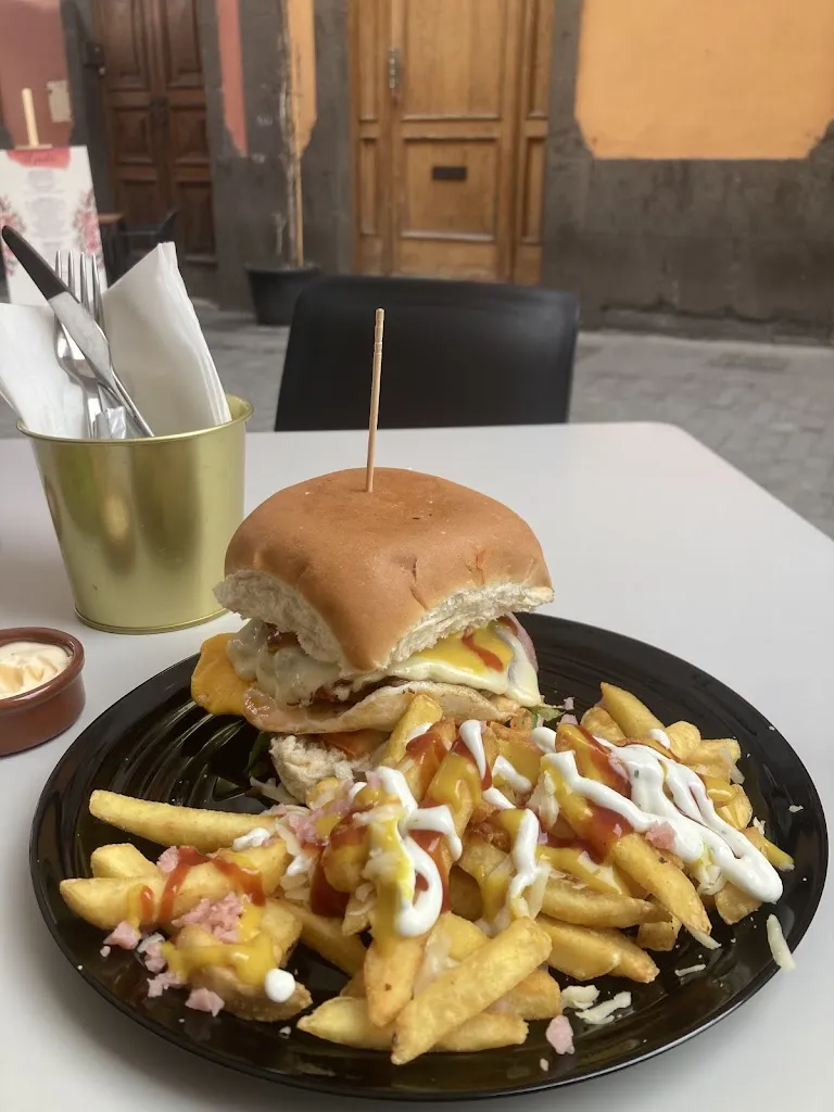 Johannes Damstra_Restaurante Yuren's_Arucas_review