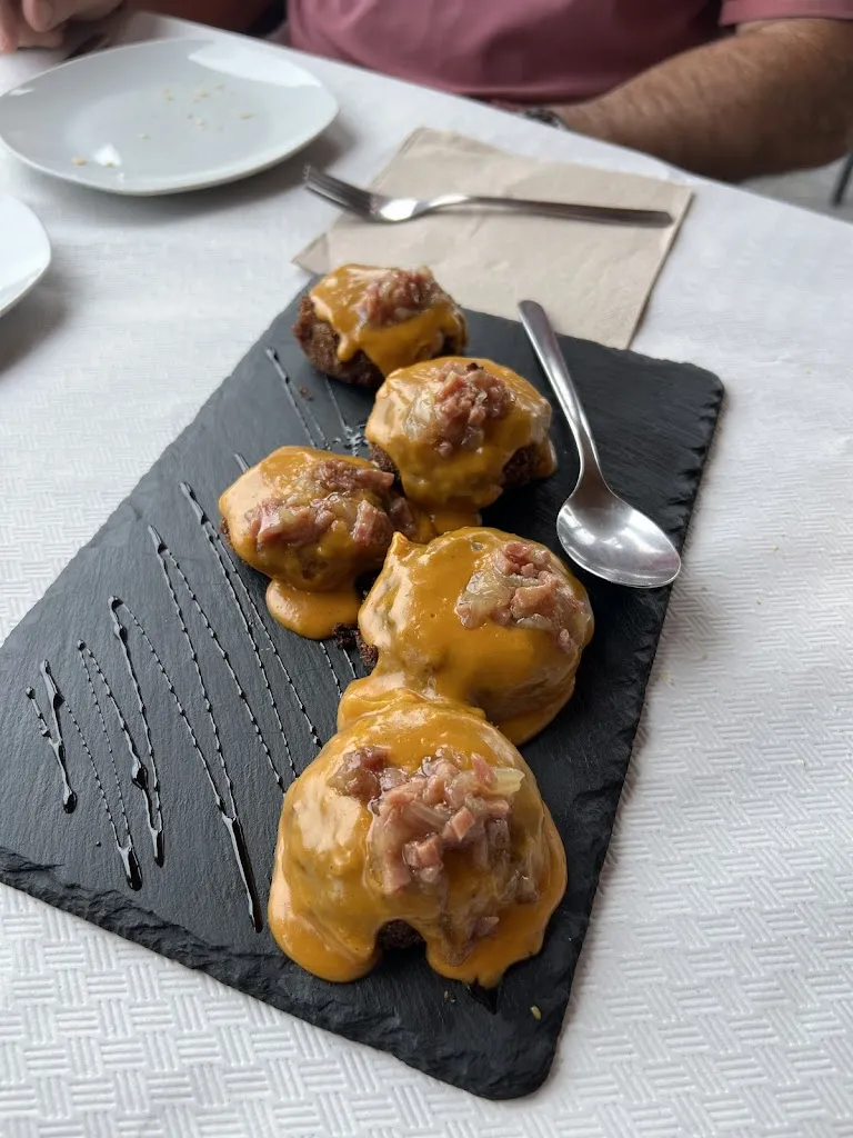 Darío GP_Bodegon Hipico_Arucas_review