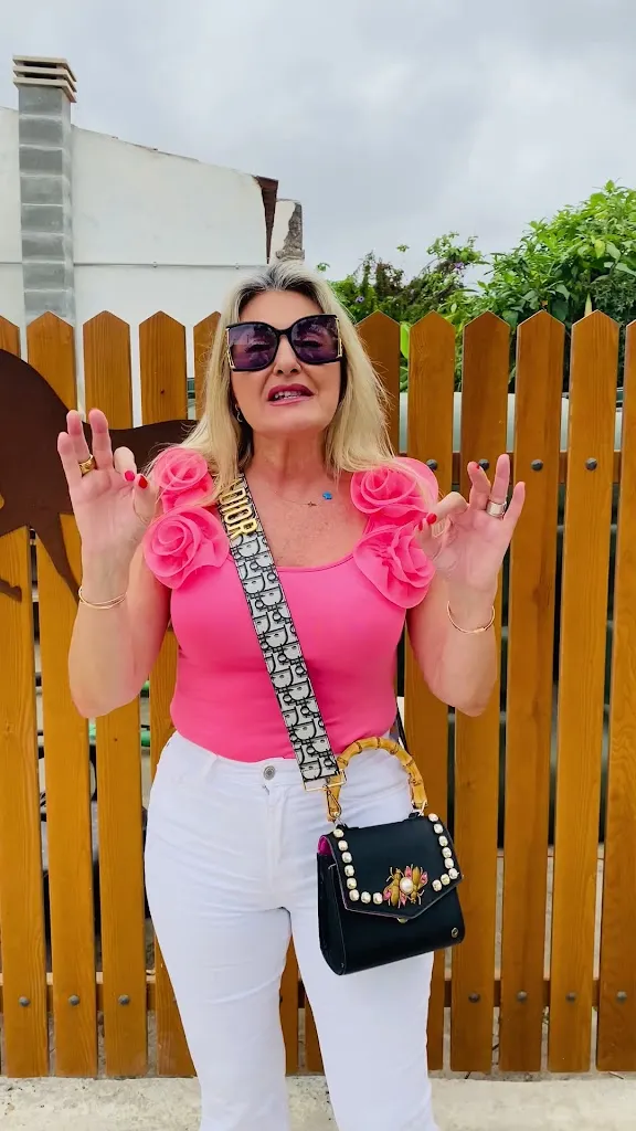 LUZ CAPPA_Bodegon Hipico_Arucas_review