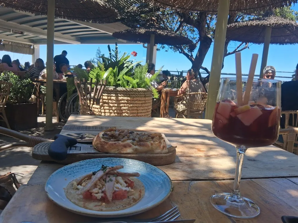 Natalie Lynch_L'Eriçó Del Trampolí_Denia_review