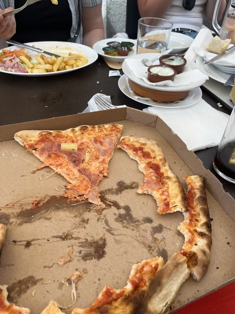 ake bjo_Cuor di Pizza_Arucas_review