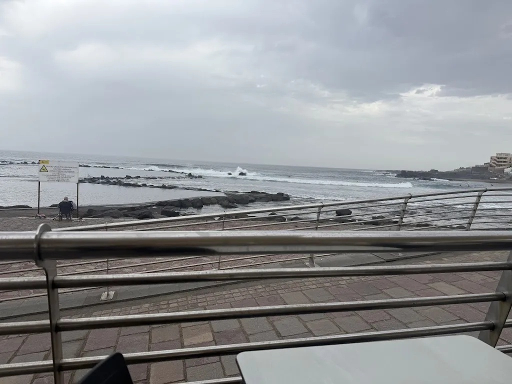 Ben_Restaurante Terraza los Charcones_Arucas_review