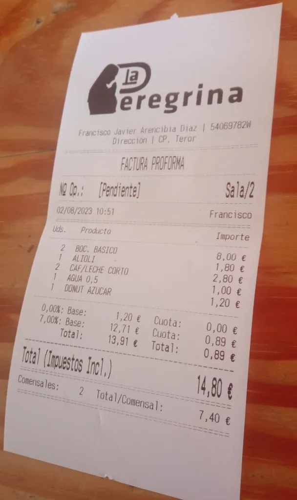 Davinia Ramirez_La Peregrina_Arucas_review