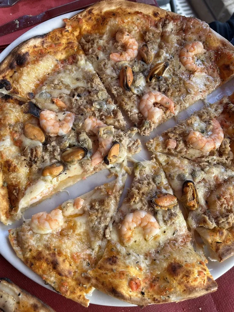 Daniela Diepa_Pizzería Guayarmina_Arucas_review