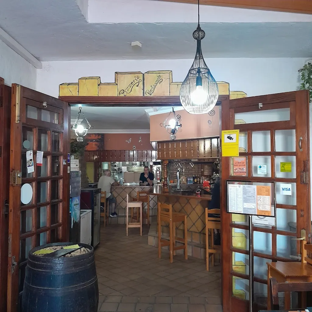La Chimenea, Restaurante Y Pizzeria restaurant in Arucas