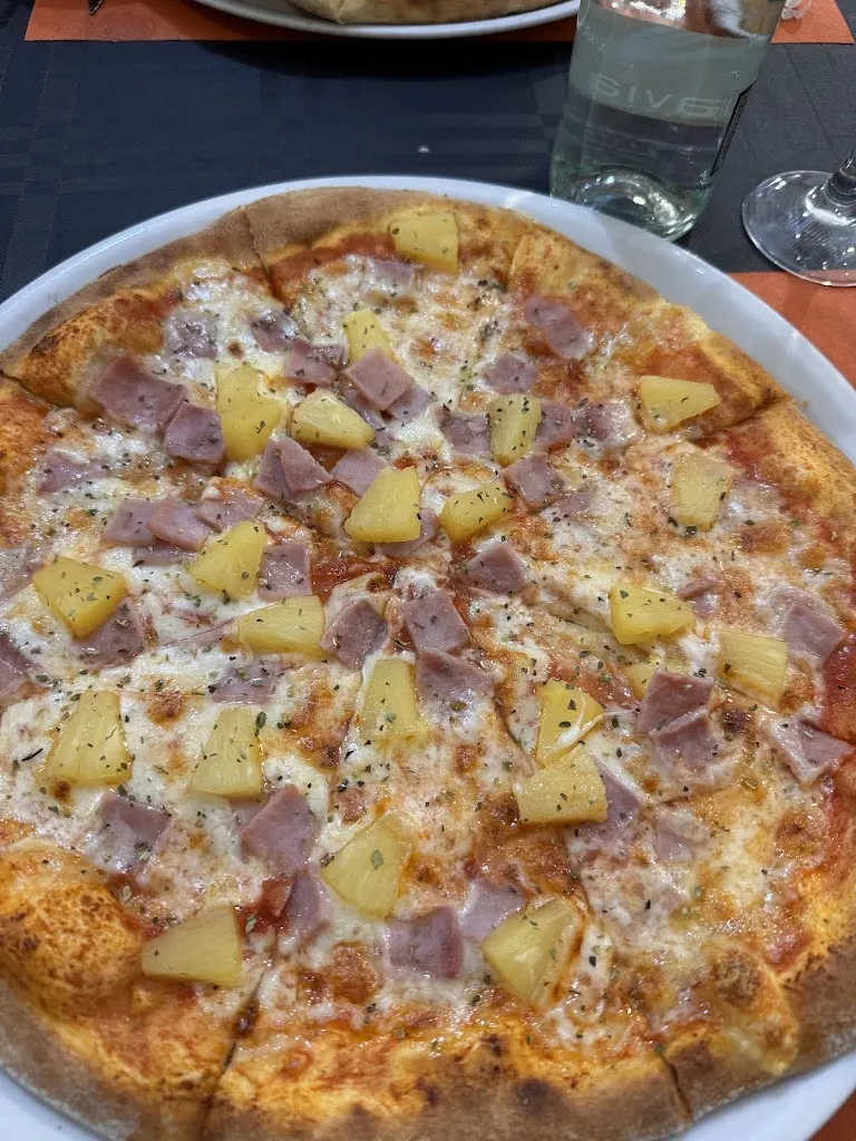 La Chimenea, Restaurante Y Pizzeria_Arucas_slider_image_2