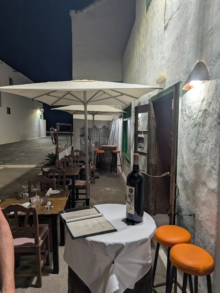 Fran Lee_Habana 6_Costa Teguise_review