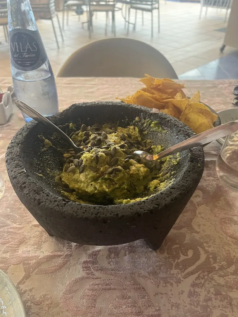 Jodie Vance_El Maestro_Costa Teguise_review