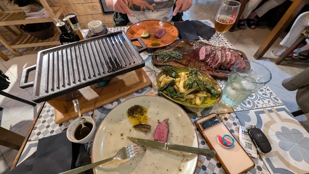 Godfrey Oguike_Taberna El Bocadito_Costa Teguise_review