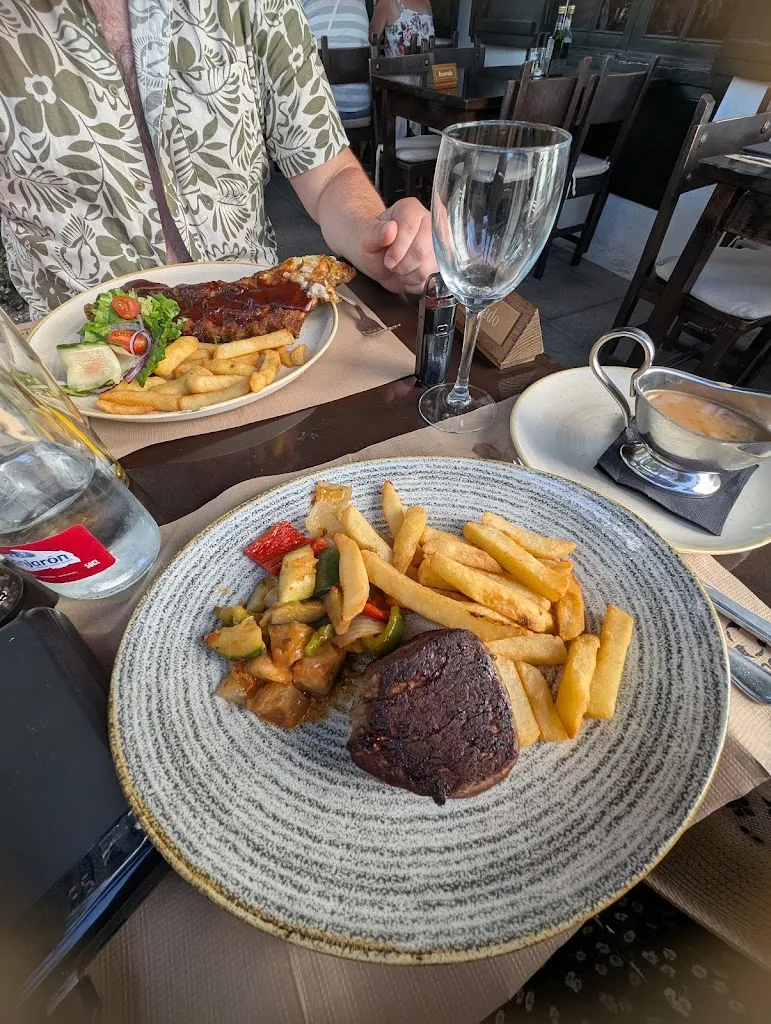 Esther Baylis_El Patio Restaurante_Costa Teguise_review