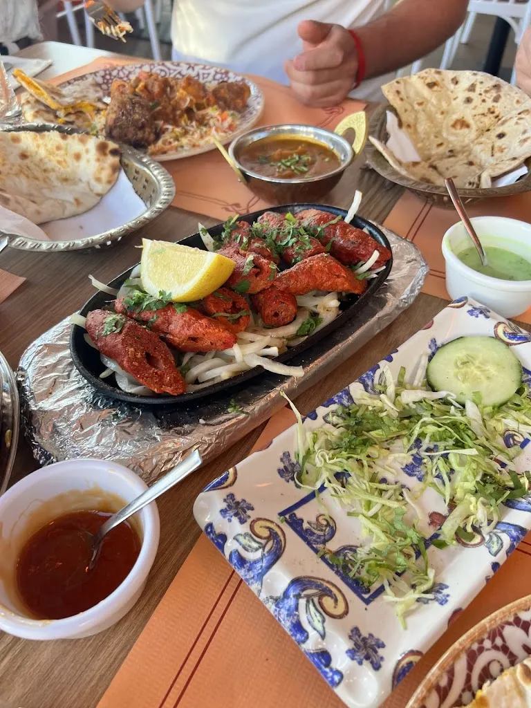 Abbi Hodgson_Masala Lounge Indian Restaurant & Bar_Costa Teguise_review