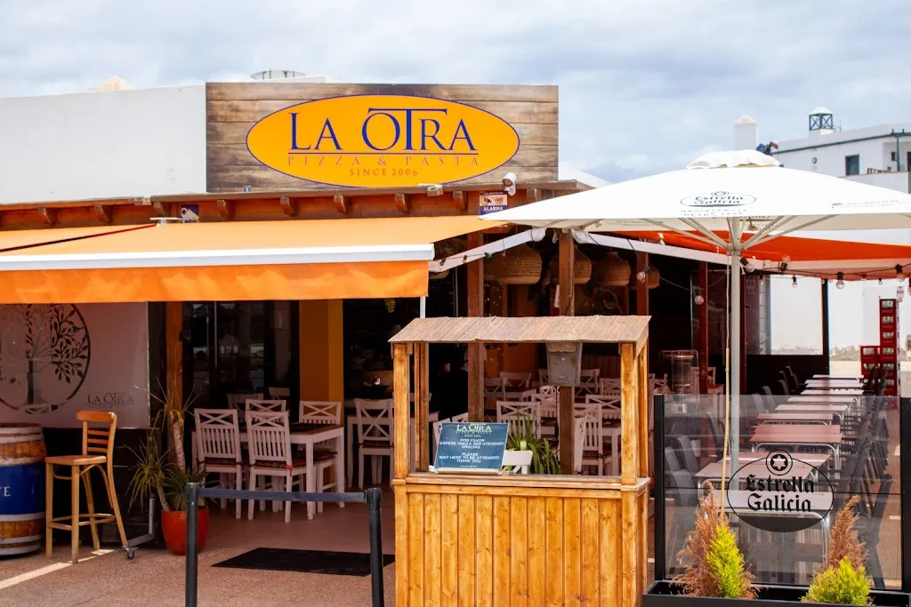 La Otra Pizza y Pasta_Costa Teguise_slider_image_1