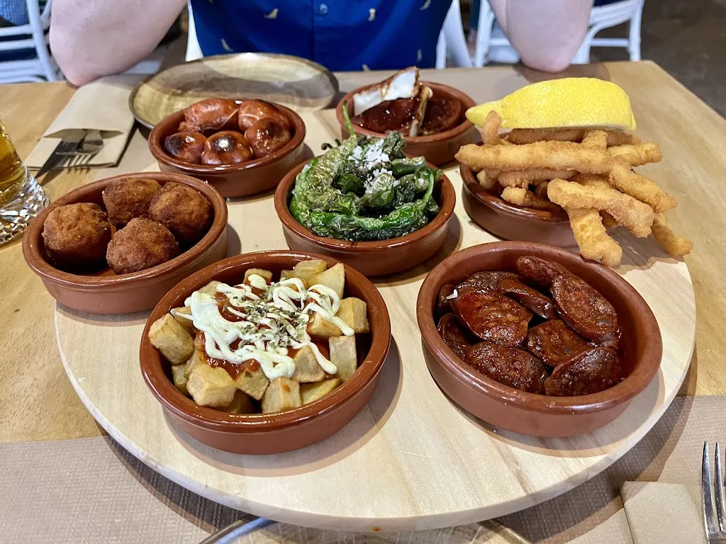 Lisa Young_La Tabla_Costa Teguise_review