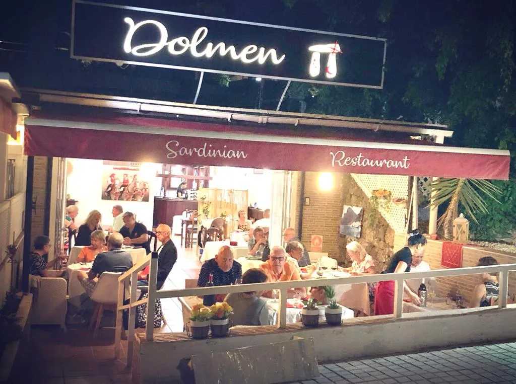 Dolmen Restaurant ristorante a Costa Teguise