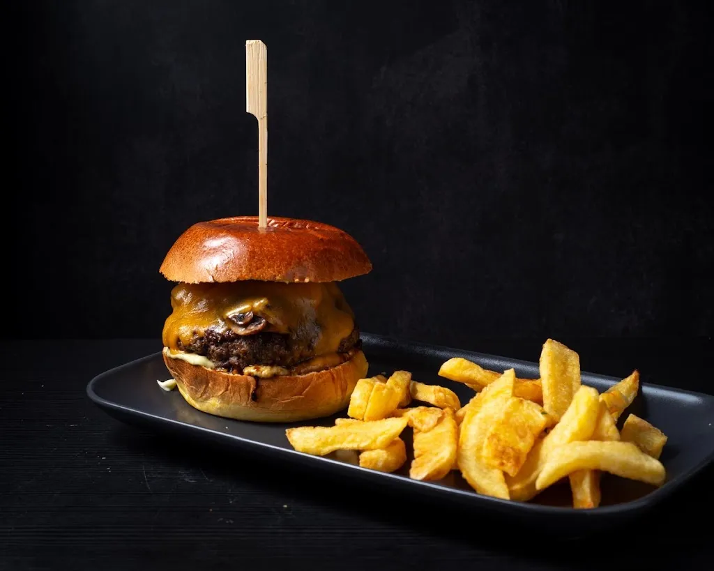 📍Lovely Burger Bar_Arteixo_slider_image_3