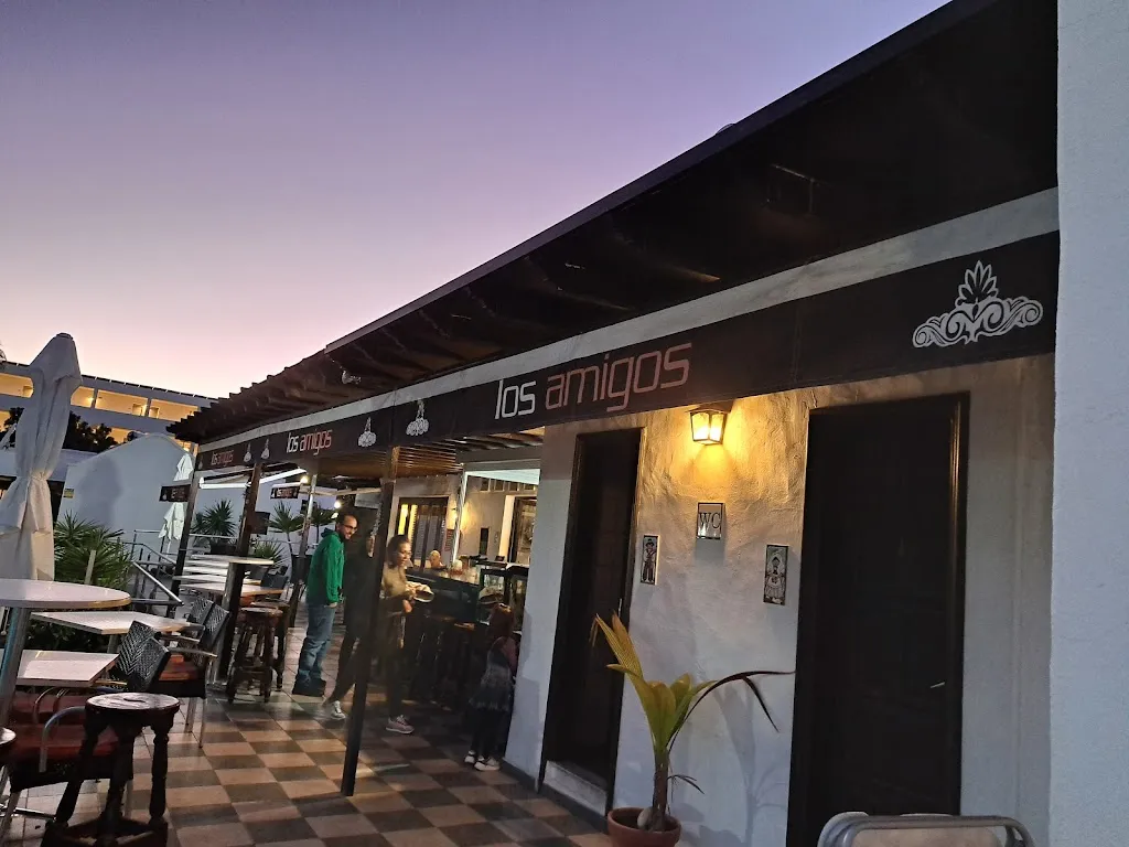 Los-Amigos Cafe Bar ristorante a Costa Teguise