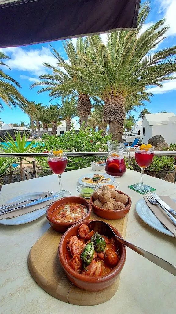 Los-Amigos Cafe Bar_Costa Teguise_slider_image_3