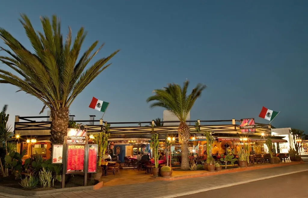 Restaurante Tex-Mex La Hacienda_Costa Teguise_slider_image_1