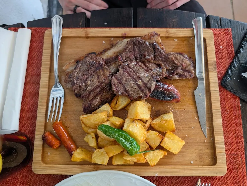 Ryan_Grill La Vaca Loca_Costa Teguise_review