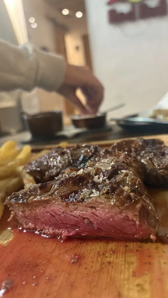 Kuba Malinowski_Grill La Vaca Loca_Costa Teguise_review