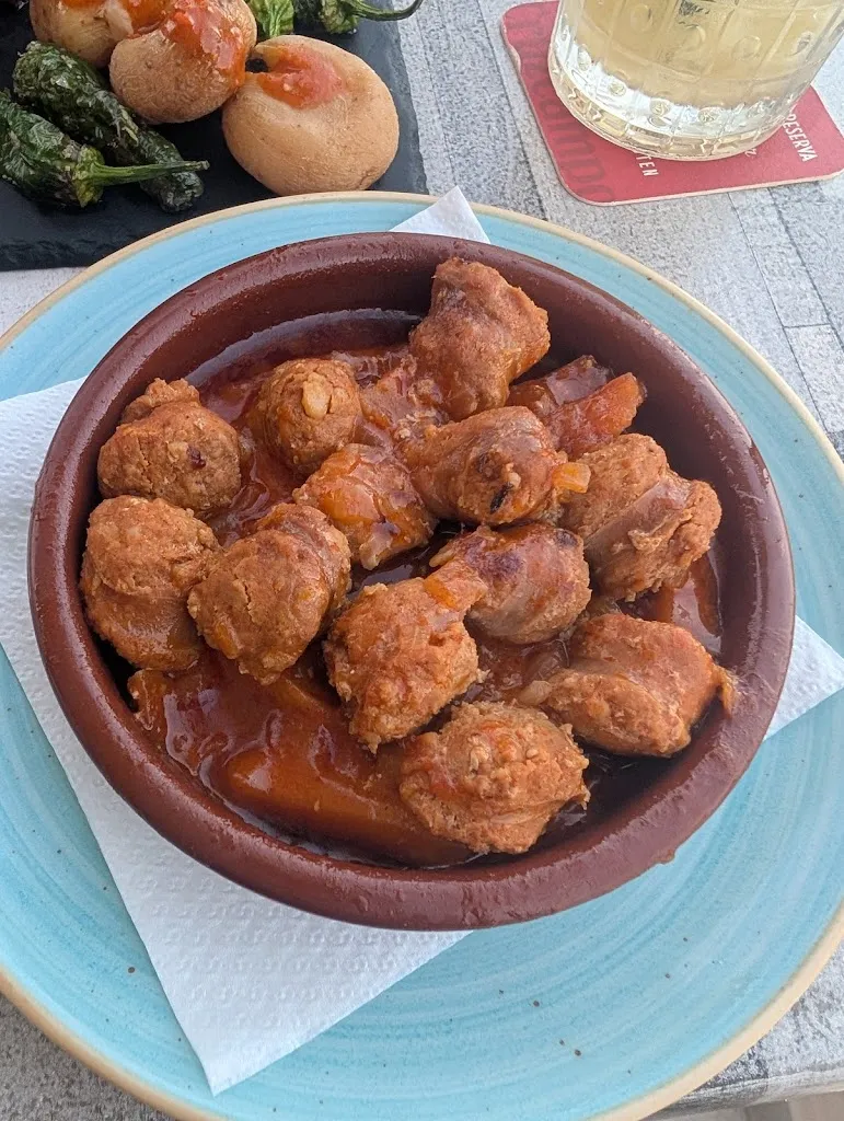 Andrew McGhie_El Bar de Marko_Costa Calma_review