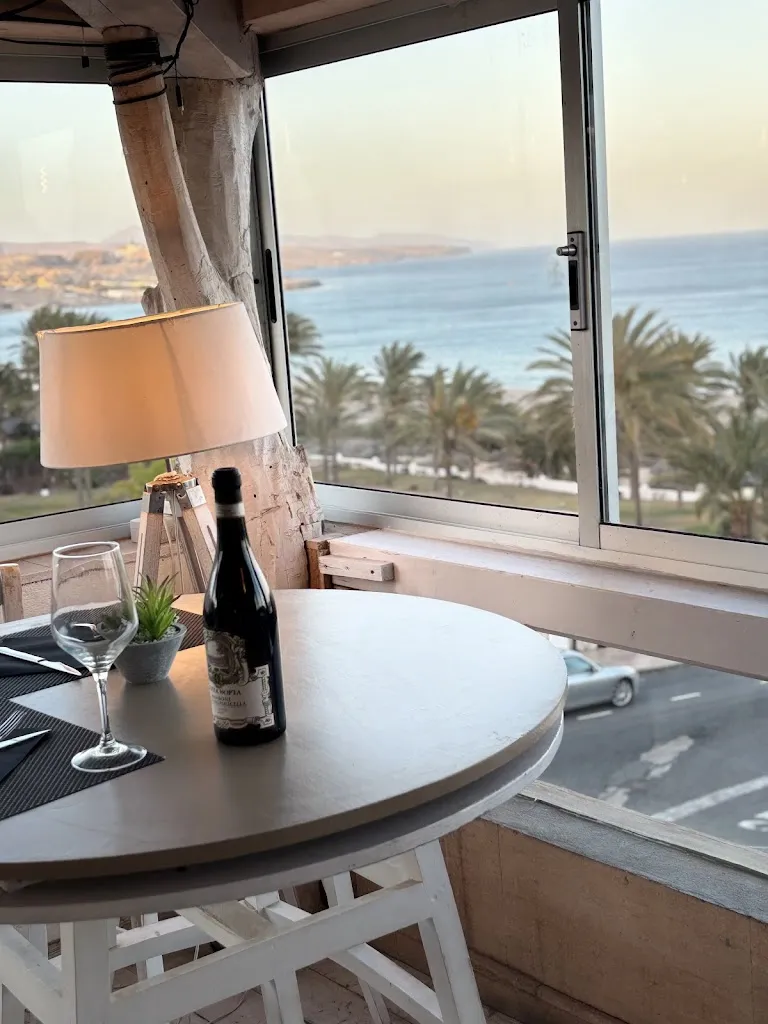 B-Side Cafe restaurant in Costa Calma