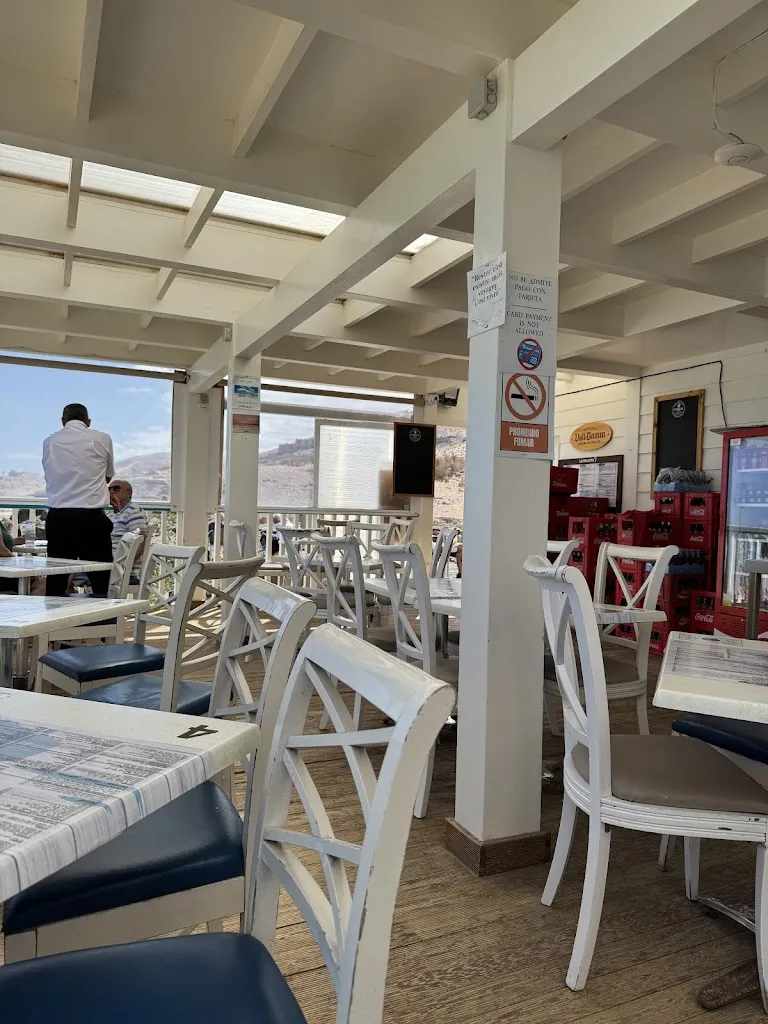 Viktoria Weizel_Snack Bar Palmita_Costa Calma_review