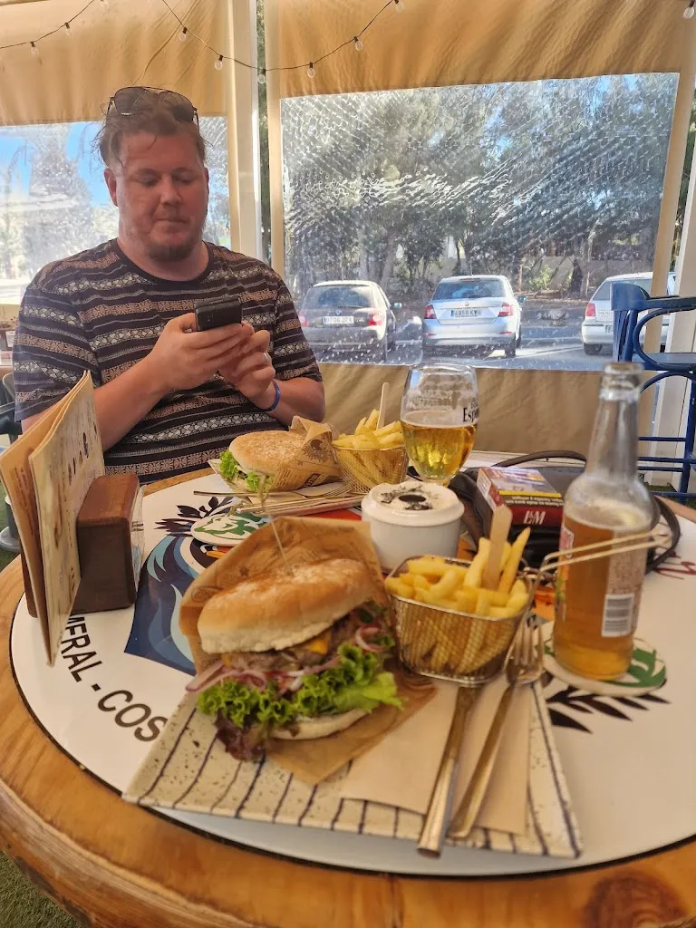 Corinne Curran_Fuerte Bar_Costa Calma_recensione