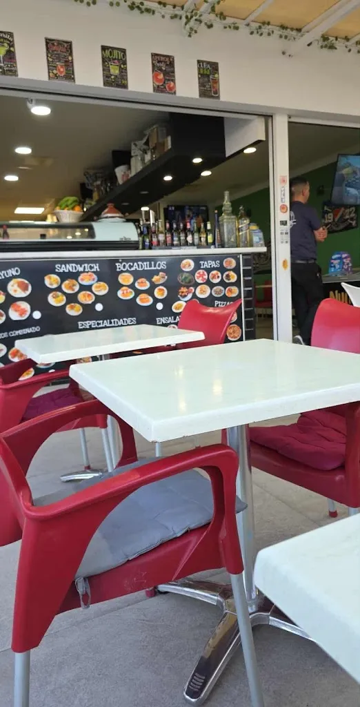 Sándor Olasz_BAR DARI DARI_Costa Calma_review