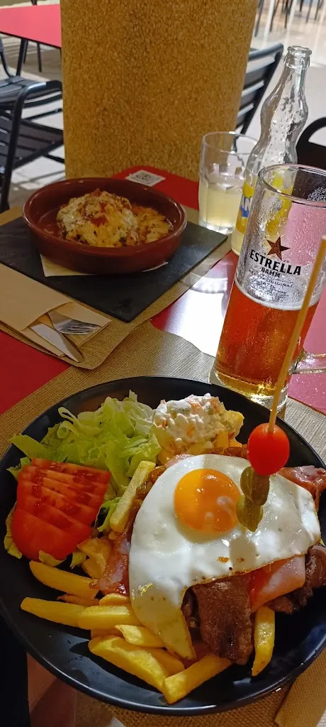 Anne-Fleur Peters_PUNTO FUERTE cocina & pizzería_Costa Calma_review