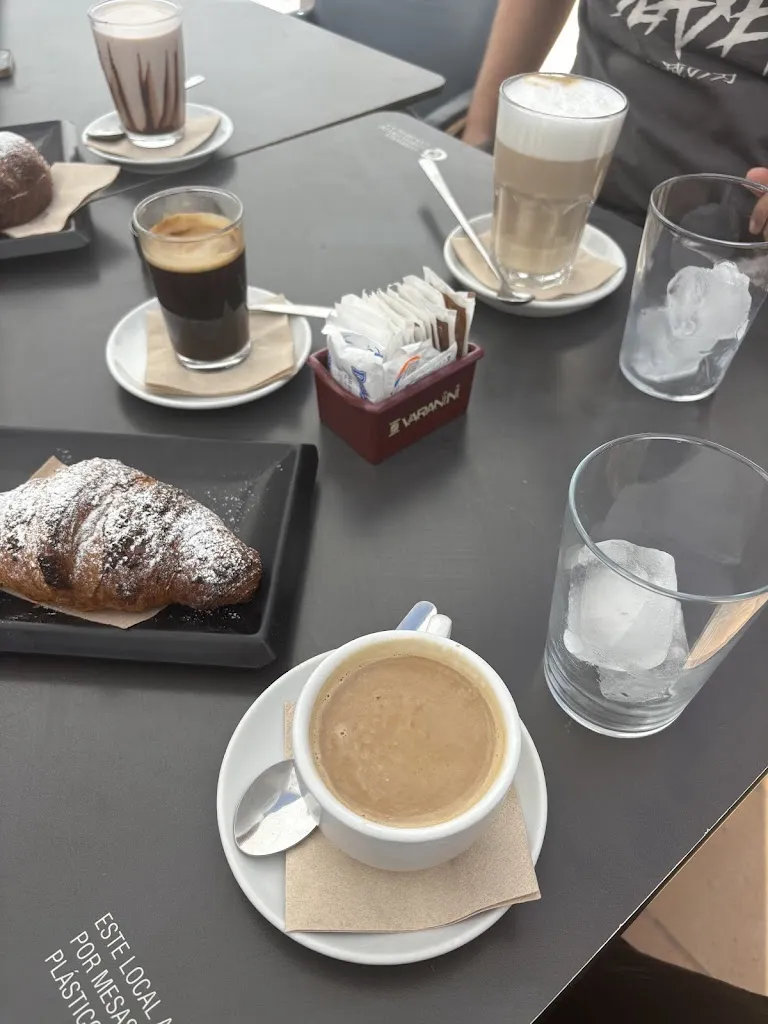 Alicja Majewska_Tonysnonsolocafe_Costa Calma_review