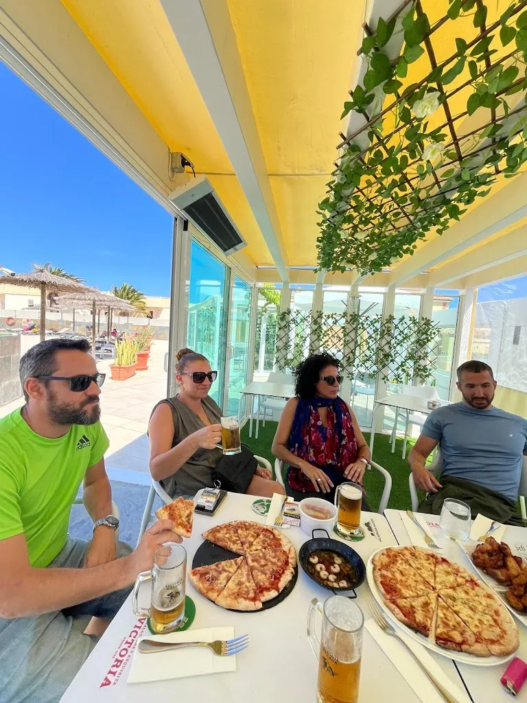 Yoanna Sánchez_La Ostia Snack Bar_Costa Calma_review