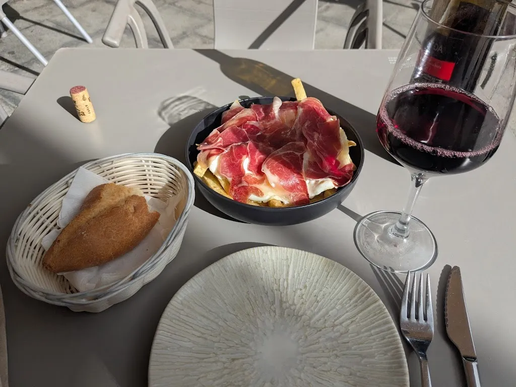 Kristofer Stevens_Bar Folelé_Haría_review